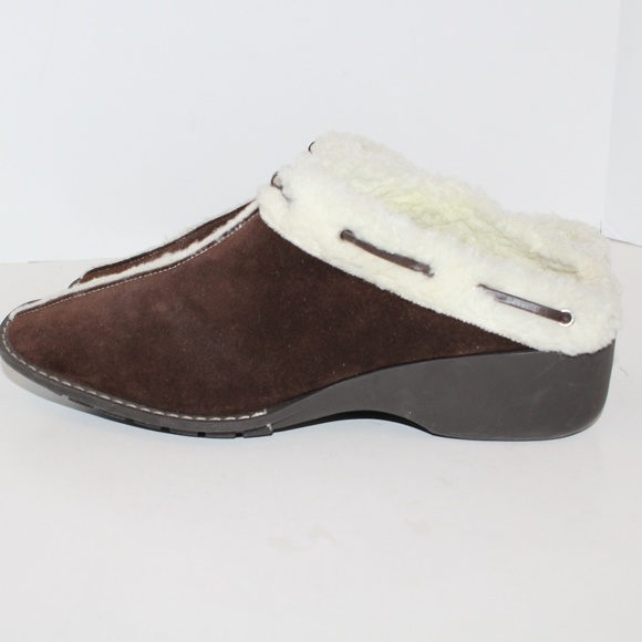 NWOT Talbots Suede Wool Lined Outdoor Slippers 10 - Picture 4 of 8